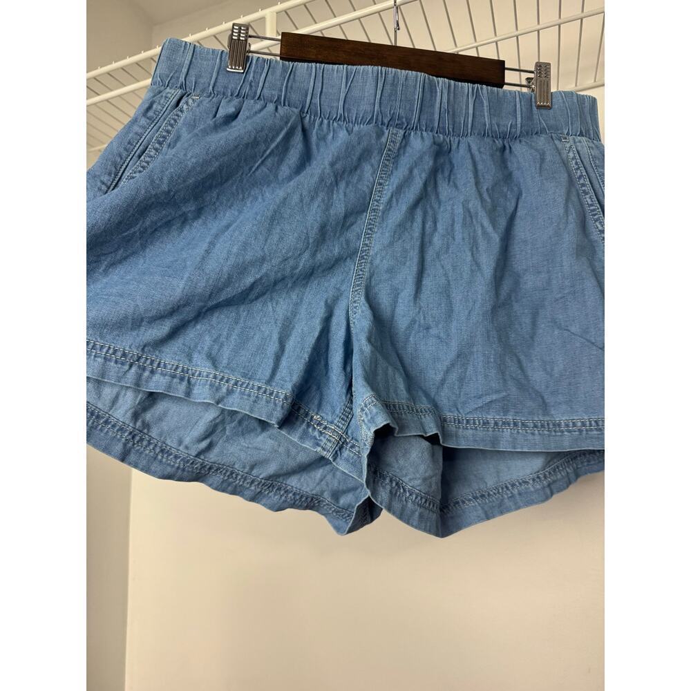 Torrid Pull On Light Weight Denim, High-Rise Short, Light Wash, 1X (14/16) NWT - Picture 2 of 13